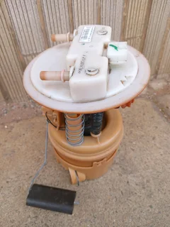 Renault Clio iv (4) Fuel/Petrol Pump for sale