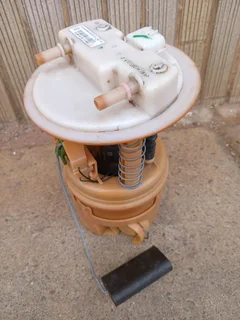 Renault Clio iv (4) Fuel/Petrol Pump for sale