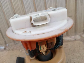 Renault Clio iv (4) Fuel/Petrol Pump for sale