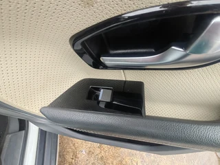 Land Rover Range Rover Evoque Si4 2015 window switches for sale – Like new