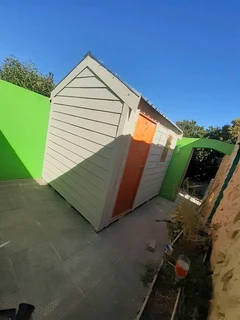 Wendy house & Nutec house for sale