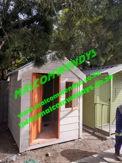 Wendy house  &amp; Nutec house for sale