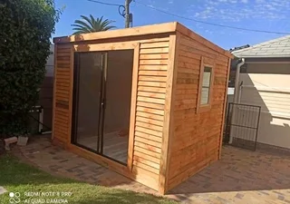 Wendy house &amp; Nutect house for sale