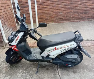 Gomoto Crossover Scooter