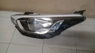 Hyundai i20 headlight
