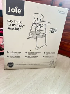 Baby feeding chair