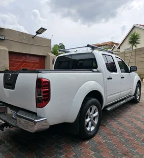 2012 NISSAN NAVARA 2.5 DCI 4X4 AUTOMATIC SPAIN SPEC