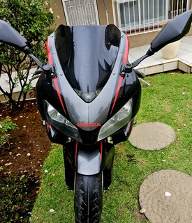 HONDA CBR 1000RR FIREBLADE