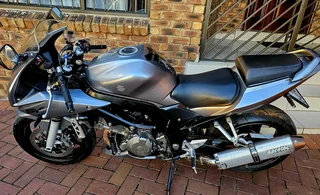 SUZUKI SV1000 (ABSOLUTE MINT CONDITION)