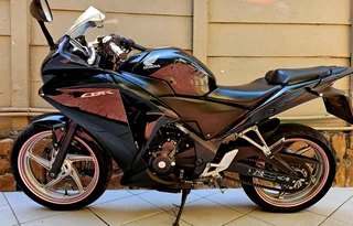2012 Honda Cbr 250r (mint Condition)