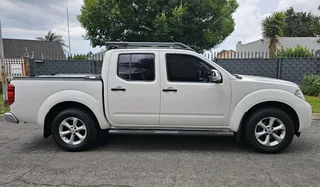 2012 NISSAN NAVARA 2.5 DCI 4X4 AUTOMATIC 140KW SPAIN SPEC