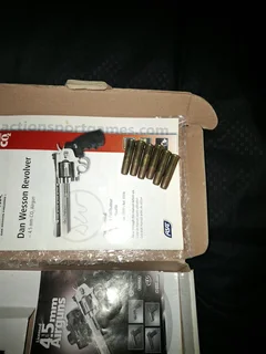 Dan Wesson 4.5mm CO₂ BB Revolver – Excellent Condition