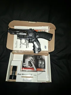 Dan Wesson 4.5mm CO₂ BB Revolver – Excellent Condition