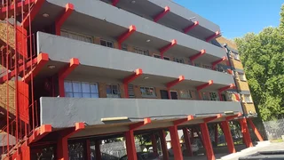 2 bedroom apartment in Afzelia Court De Vos Street Paarlshoop