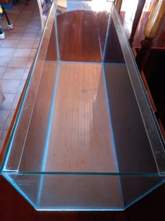 Aquarium  with lid