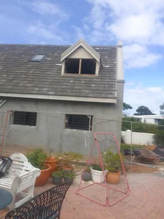 Roof carpenter we specialise in installing ceilings,plastering,drywalling waterproofing and doors