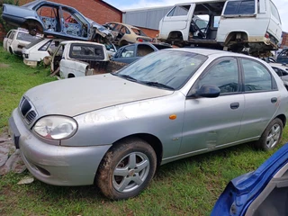 DAEWOO LANOS HATCHBACK  GOOD CONDITION FOR STRIPPING CALL FOR INFO
