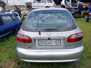 DAEWOO LANOS HATCHBACK  GOOD CONDITION FOR STRIPPING CALL FOR INFO