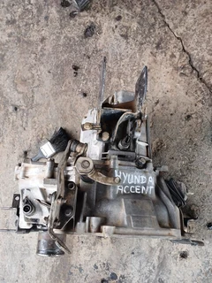 HYUNDAI ACCENT 1500 12VALVE. FUEL INJ GEARBOX OLD MODEL FOR SALE