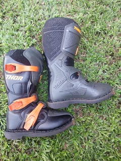 Offroad boots and gear