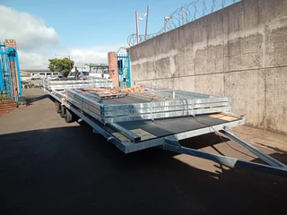 TINY HOUSE ON TRAILER