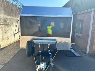 ENCLOSED CAR TRAILER