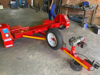 MOBI-JACK (CUSTOM-BUILT)