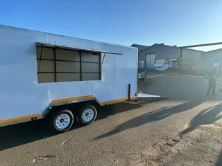 2025 GEN2 EXECUTIVE ENCLOSED CAR TRAILER