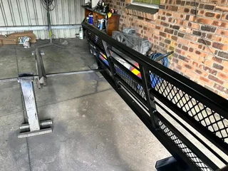 CUSTOM-BUILT LABOUR RAILS