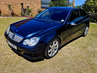 2007 Mercedes-Benz C-Class Coupe