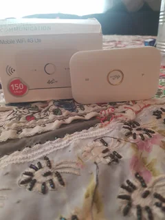 Mobile pocket wifi 4G LTE