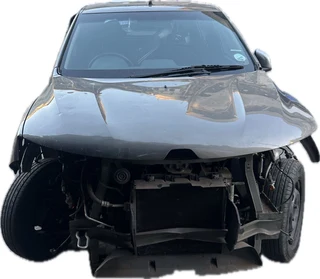 Renault kwid for spares and stripping