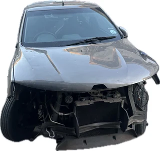 Renault kwid for spares and stripping