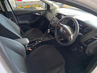 Ford Focus 1.0 EcoBoost Trend A/t 5dr