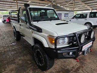 Toyota Land Cruiser 79 4.5 D Single-Cab