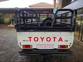 Toyota Land Cruiser 79 4.5 D Single-Cab