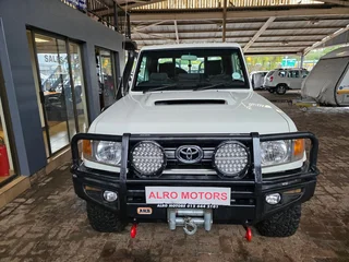 Toyota Land Cruiser 79 4.5 D Single-Cab