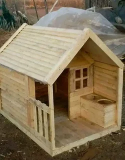 Pinewood dog kennels.