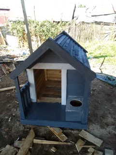 Pinewood dog kennels.