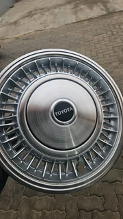 Toyota 87 wheel caps