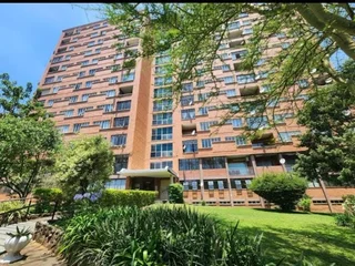 Charming 2 Bedroom Apartment on Pelham