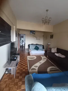 Charming 2 Bedroom Apartment on Pelham