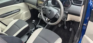 2021 Renault Triber MPV/Bus