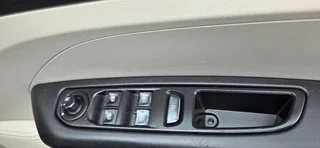 2021 Renault Triber MPV/Bus