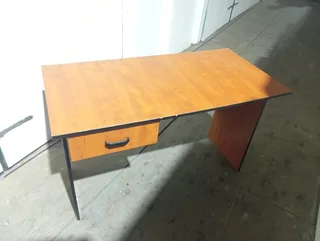 Single Drawer Office Desk