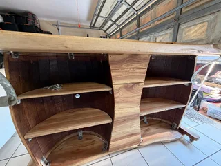 Wine casket bar with unique table top