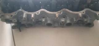 Ford ranger 2.5 WL complete cylinder head for sale
