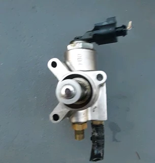 Vw golf 2.0 tfsi high pressure fuel pump for sale