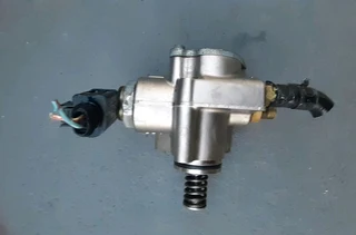 Vw golf 2.0 tfsi high pressure fuel pump for sale
