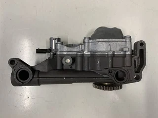 Mercedez benz w205 m274 oem brandnew oil pump